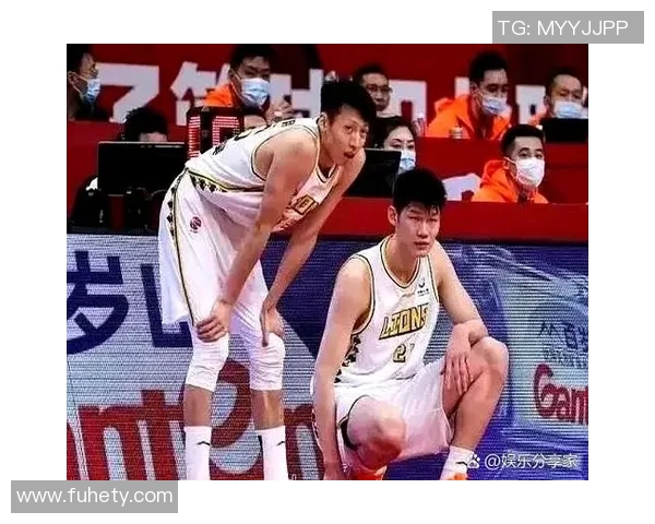 成都篮球队在城市联赛中的默契配合与战术执行全面解析 成都篮球队在城市联赛中的默契配合与战术执行全面解析