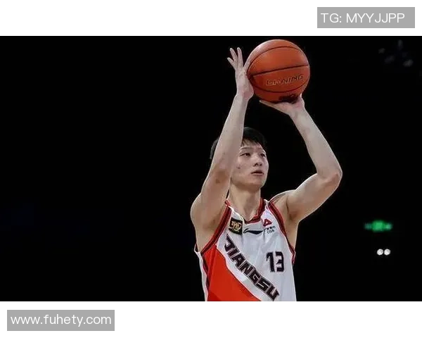 武汉篮球队勇夺第二名助力球队在状态排行榜中崭露头角 武汉篮球队勇夺第二名助力球队在状态排行榜中崭露头角